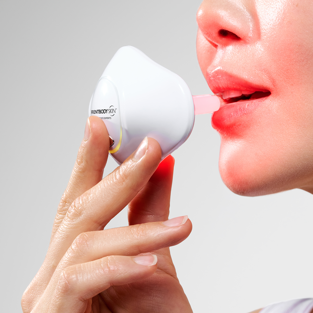 CURRENTBODY LED Lip Perfector リップ美顔器 Comprar CurrentBody Skin LED Lip Perfector | CurrentBody España