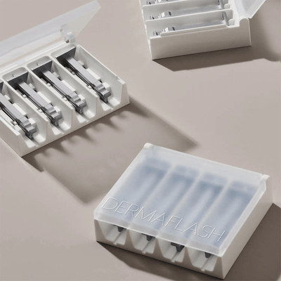 DERMAFLASH The Essentials Kit de Recarga de Dermaplaning Sónico para 4 Semanas