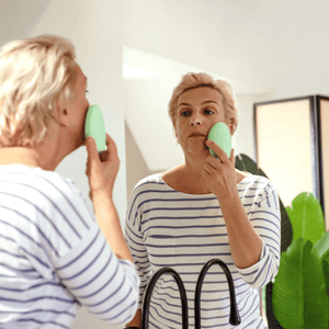 FOREO LUNA™ 4 Dispositivo inteligente de limpieza y reafirmación facial